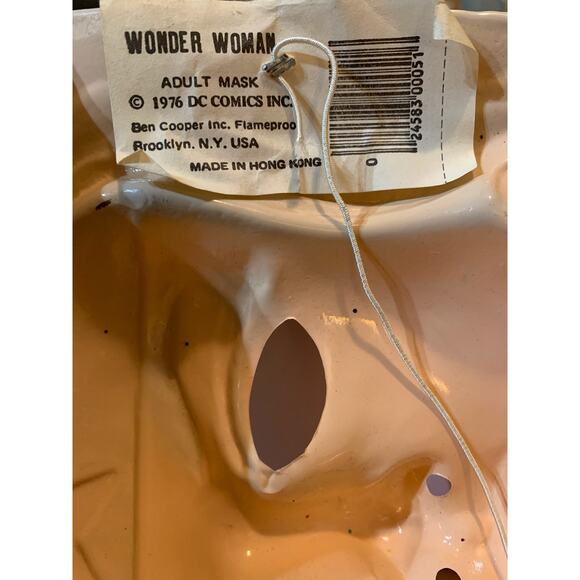 1976 DC Comics Wonder Woman Mask - Ben Cooper Vinatge - Picture 9 of 12
